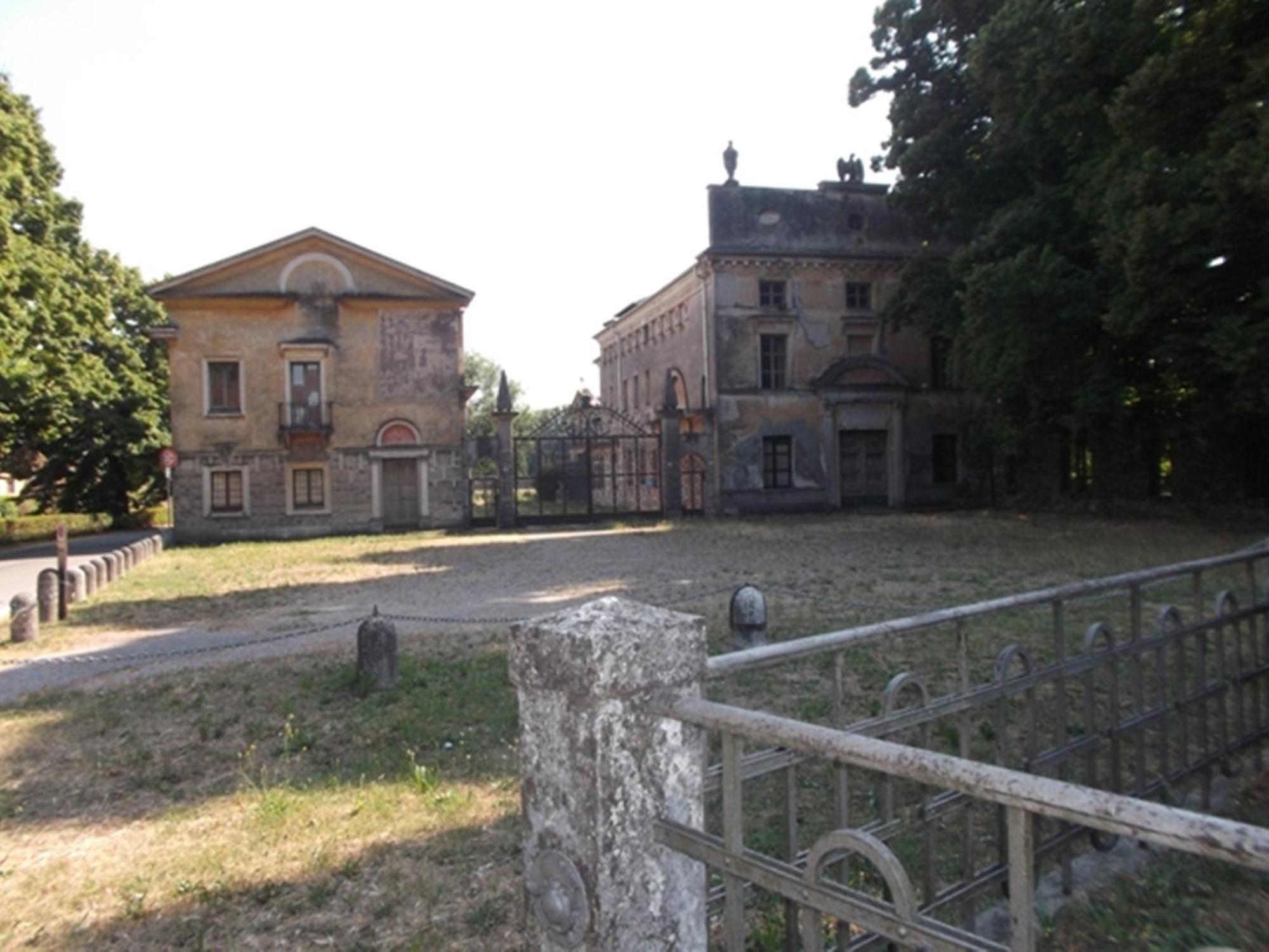 La Casa Di Edo Hotel Goito  Bagian luar foto