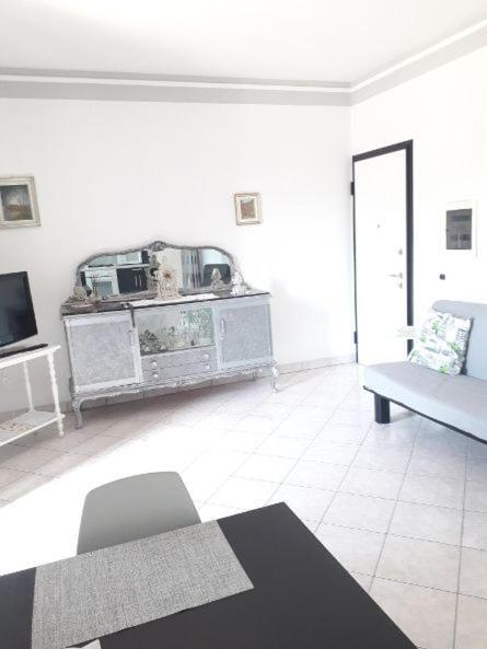 La Casa Di Edo Hotel Goito  Bagian luar foto
